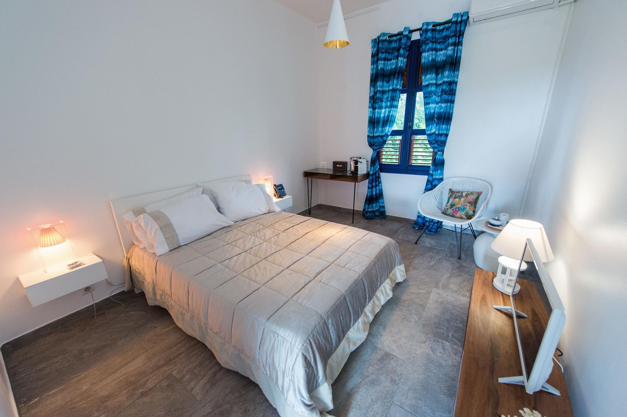 Apolline Hotel ฟอร์-เดอ-ฟร็องส์ ภายนอก รูปภาพ