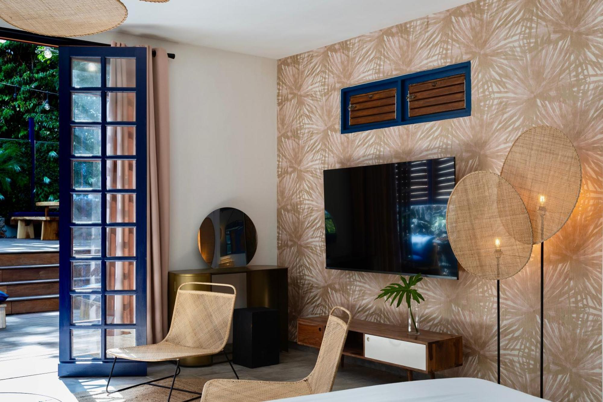Apolline Hotel ฟอร์-เดอ-ฟร็องส์ ภายนอก รูปภาพ